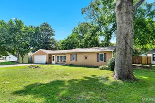 263 S Hartnett Ave, Ferguson, MO 63135 - Photo 1