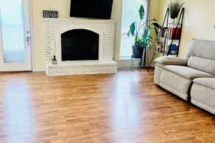 441 Slusser Ln, Florissant, MO 63031 - Photo 6