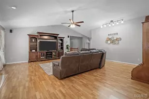 226 Charging Bear Dr, Wentzville, MO 63385 - Photo 8