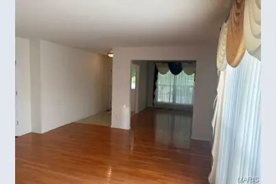 4329 Hollow Brook Court, Florissant, MO 63034 - Photo 10
