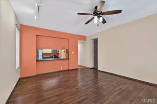 4317 Lindell Blvd, Saint Louis, MO 63108 - Photo 12