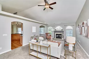 28 Jacobs Ct W, Saint Peters, MO 63376 - Photo 8