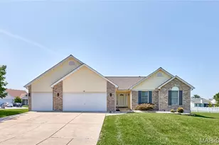 28 Jacobs Ct W, Saint Peters, MO 63376 - Photo 2
