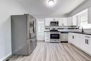 2412 Wallis Ave, Overland, MO 63114 - Photo 16