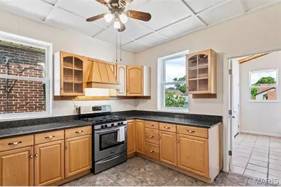 4317 Tyrolean Avenue, Saint Louis, MO 63116 - Photo 18