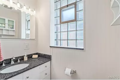 4317 Tyrolean Avenue, Saint Louis, MO 63116 - Photo 28