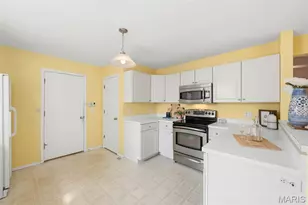 4455 Forder Oaks Dr, Saint Louis, MO 63129 - Photo 16