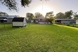 1710 Clover Ln, Florissant, MO 63031 - Photo 4