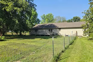 31050 Oak Ridge Dr, Lebanon, MO 65536 - Photo 4