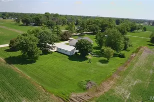203 Vine St, Clarence, MO 63437 - Photo 6
