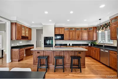 706 Abbottsford Court, Lake Saint Louis, MO 63367 - Photo 18