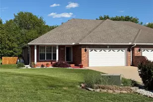 1316 Dara Dr, Lebanon, MO 65536 - Photo 2