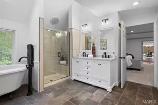 901 Mason Wood Dr, Saint Louis, MO 63141 - Photo 28