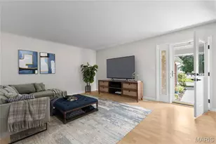 1239 Cliffridge Ln, Valley Park, MO 63088 - Photo 2