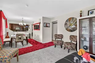 2565 Narraganset Dr, Florissant, MO 63033 - Photo 8