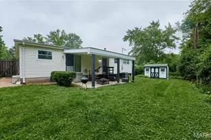 1800 Apple Blossom Ct, Florissant, MO 63031 - Photo 46