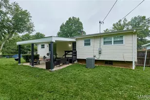 1800 Apple Blossom Ct, Florissant, MO 63031 - Photo 48