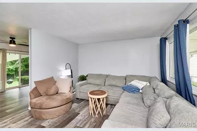 1800 Apple Blossom Court, Florissant, MO 63031 - Photo 6