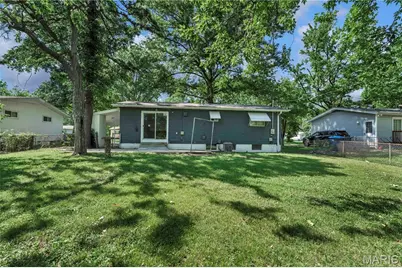 1016 Forestwood Drive, Ferguson, MO 63135 - Photo 4
