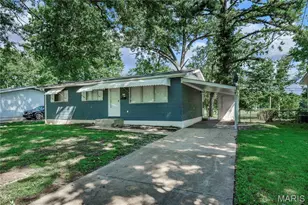 1016 Forestwood Dr, Ferguson, MO 63135 - Photo 2
