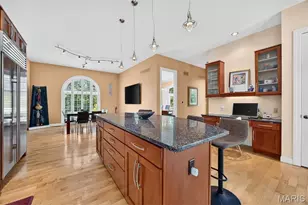 58 Chesterfield Lakes Rd, Chesterfield, MO 63005 - Photo 16
