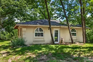 58 Chesterfield Lakes Rd, Chesterfield, MO 63005 - Photo 4