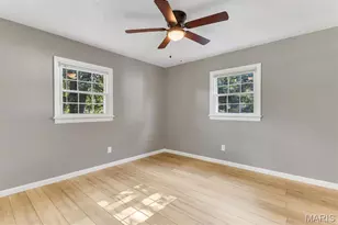 216 Hillsdale Dr, Ballwin, MO 63011 - Photo 20