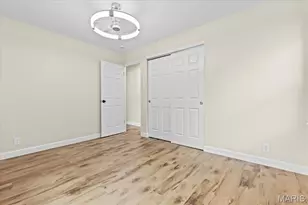 9353 Laramie Dr, Bellefontaine Neighbors, MO 63137 - Photo 14