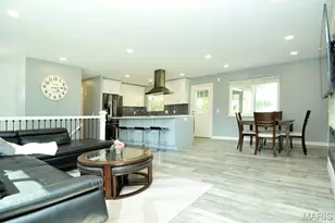 4921 Brockwood Dr, Saint Louis, MO 63128 - Photo 6
