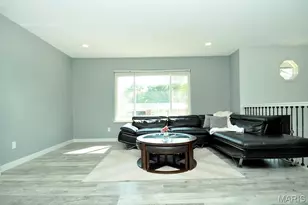 4921 Brockwood Dr, Saint Louis, MO 63128 - Photo 8