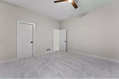 4513 Du Bourg Lane, Saint Louis, MO 63128 - Photo 32