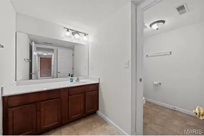1934 Greenpoint Drive #203, Kirkwood, MO 63122 - Photo 20