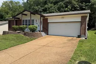 5018 Country Valley Dr, Imperial, MO 63052 - Photo 2
