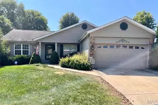 11 Eagle Chase Ct, Saint Peters, MO 63376 - Photo 1