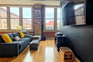 1627 Locust St, Saint Louis, MO 63103 - Photo 10