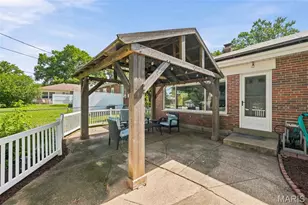 9841 Knollshire Dr, Saint Louis, MO 63123 - Photo 46