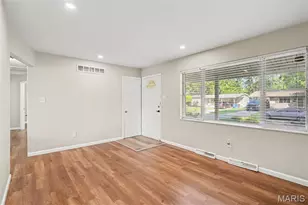1820 Violet Dr, Florissant, MO 63031 - Photo 2