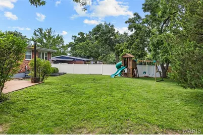 357 Sudbury Lane, Ballwin, MO 63011 - Photo 32