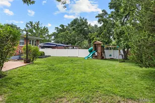 357 Sudbury Ln, Ballwin, MO 63011 - Photo 32