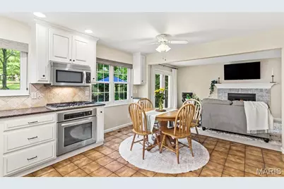 811 Weatherwood, Manchester, MO 63021 - Photo 28