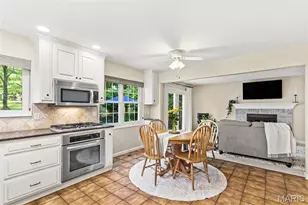 811 Weatherwood, Manchester, MO 63021 - Photo 28