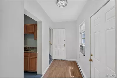 4107 Schiller Place, Saint Louis, MO 63116 - Photo 6