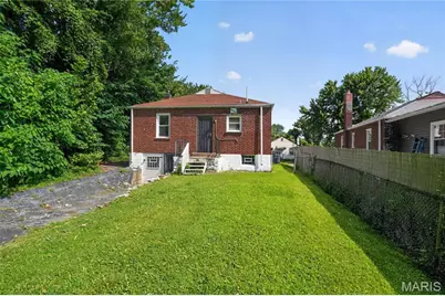 334 Northridge Drive, Saint Louis, MO 63137 - Photo 18