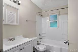 334 Northridge Dr, Saint Louis, MO 63137 - Photo 14