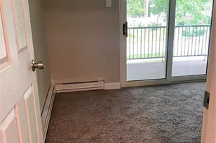 7598 Hazelcrest Dr, Hazelwood, MO 63042 - Photo 18