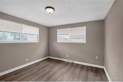 10443 Durness Drive, Saint Louis, MO 63137 - Photo 16