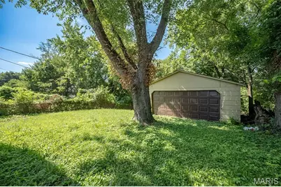 143 Roderick Drive, Saint Louis, MO 63137 - Photo 30