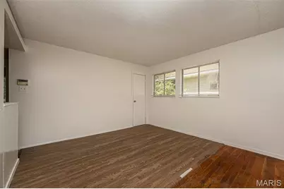 143 Roderick Drive, Saint Louis, MO 63137 - Photo 8