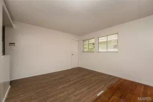 143 Roderick Dr, Saint Louis, MO 63137 - Photo 8