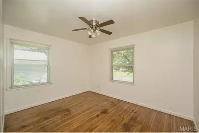 207 Midlothian Road, Saint Louis, MO 63137 - Photo 18